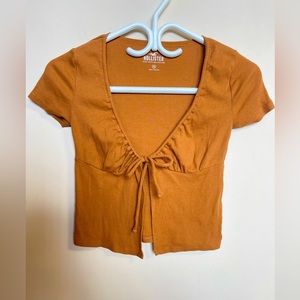 Hollister Easy Cinched Rib Flyaway Top, in great condition